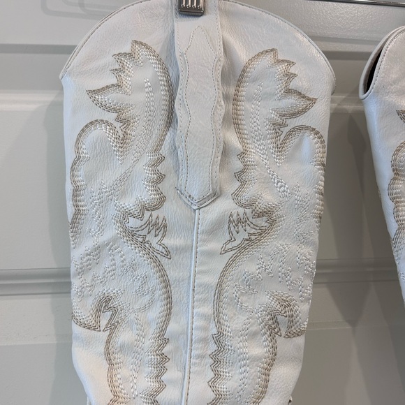 White Cowgirl Boots - Picture 2 of 5